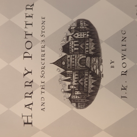 Harry Potter and the Sorcerer's Stone Hardcover Book Year 1, First Edition 1998 - Picture 10 of 12